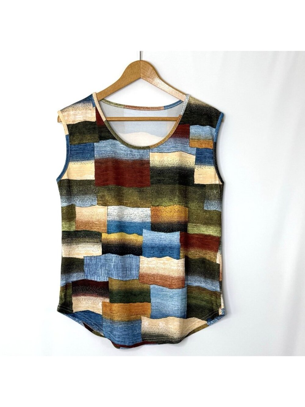 Shein Sleeveless Tank Top Bock Print Curved Hem Womens size Medium Multi Colored